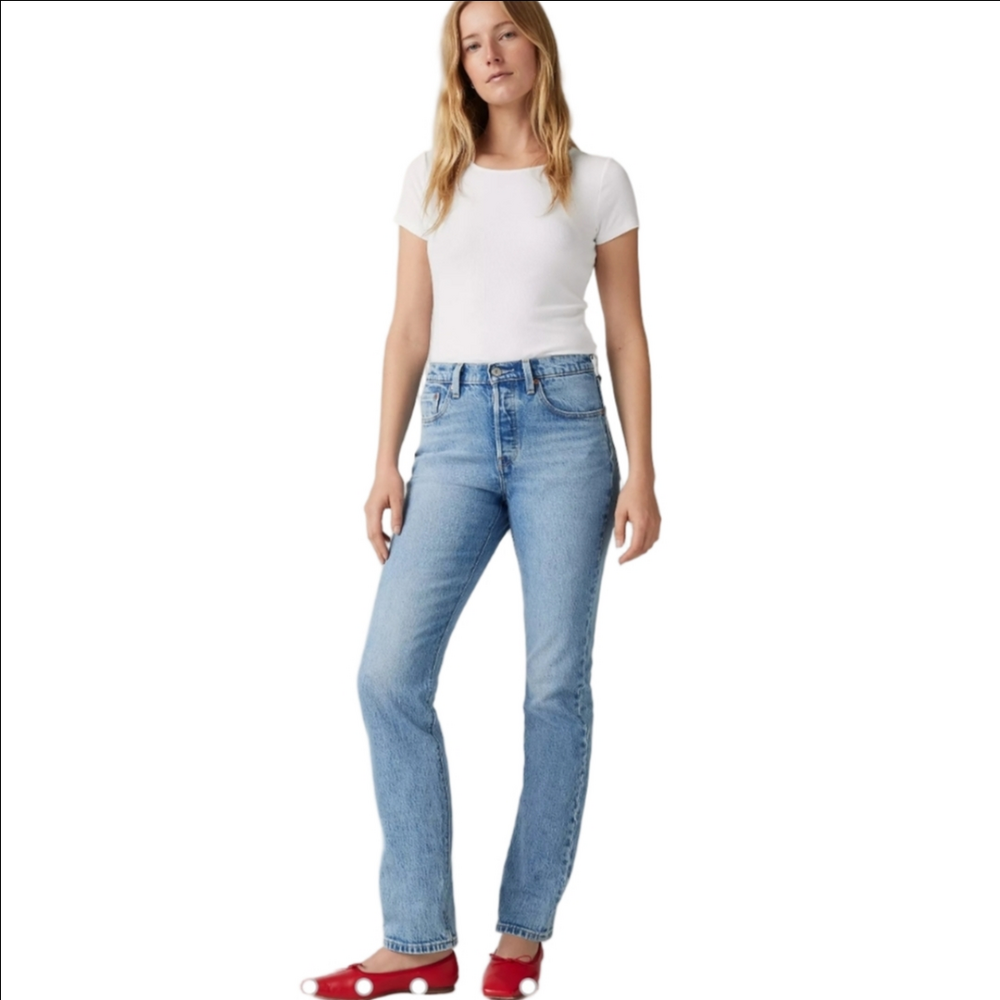 Levi's Premium Light Blue Denim Jeans Red Tag Big E High Waist Straight Leg 32"